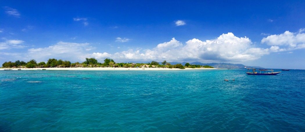 Die Gili Inseln sind ein Paradies für Taucher und Weltreisende: Glasklares Wasser und feinsandige Strände machen die kleinen Inseln zu einem tropischen Paradies. Foto: Sascha Tegtmeyer