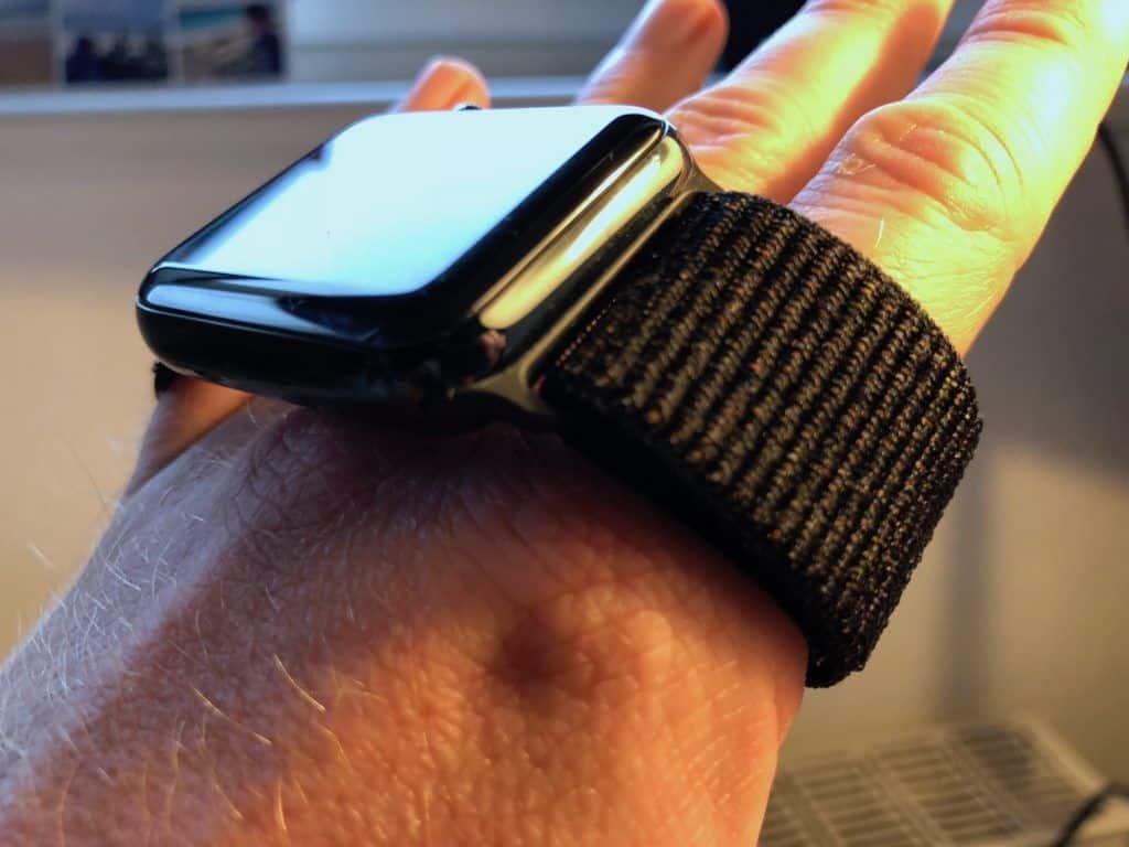 Bestseller: Das Apple Watch Sport Loop in Schwarz ist häufig ausverkauft. Foto: Sascha Tegtmeyer