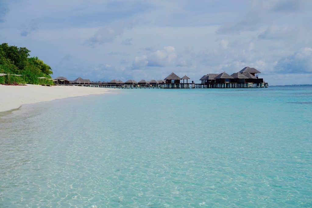 Lagune: Malediven-Tauchurlaub sollte unbedingt auch ein paar Tage am Strand beinhalten! Foto: Sascha Tegtmeyer