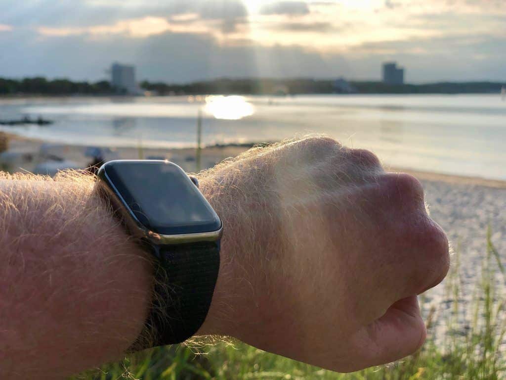 Die Apple Watch als multifunktionale Sportuhr ist ein idealer Begleiter im Urlaub – wir haben sie ausgiebig getestet. Foto: Sascha Tegtmeyer