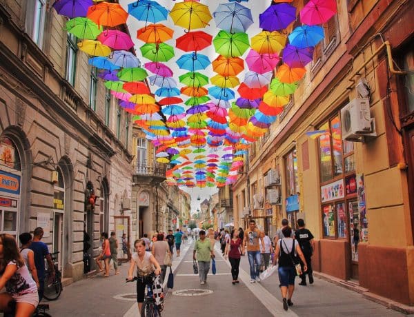 Abwechslungsreiches Insider-Reiseziel in Europa: Rumänien könnt Ihr jetzt mit Blue Air entdecken. Foto: Unsplash