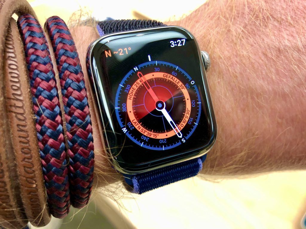 Der magnetische Kompass gehört zu den wichtigsten Neuerungen der Apple Watch Series 5. Foto: Sascha Tegtmeyer