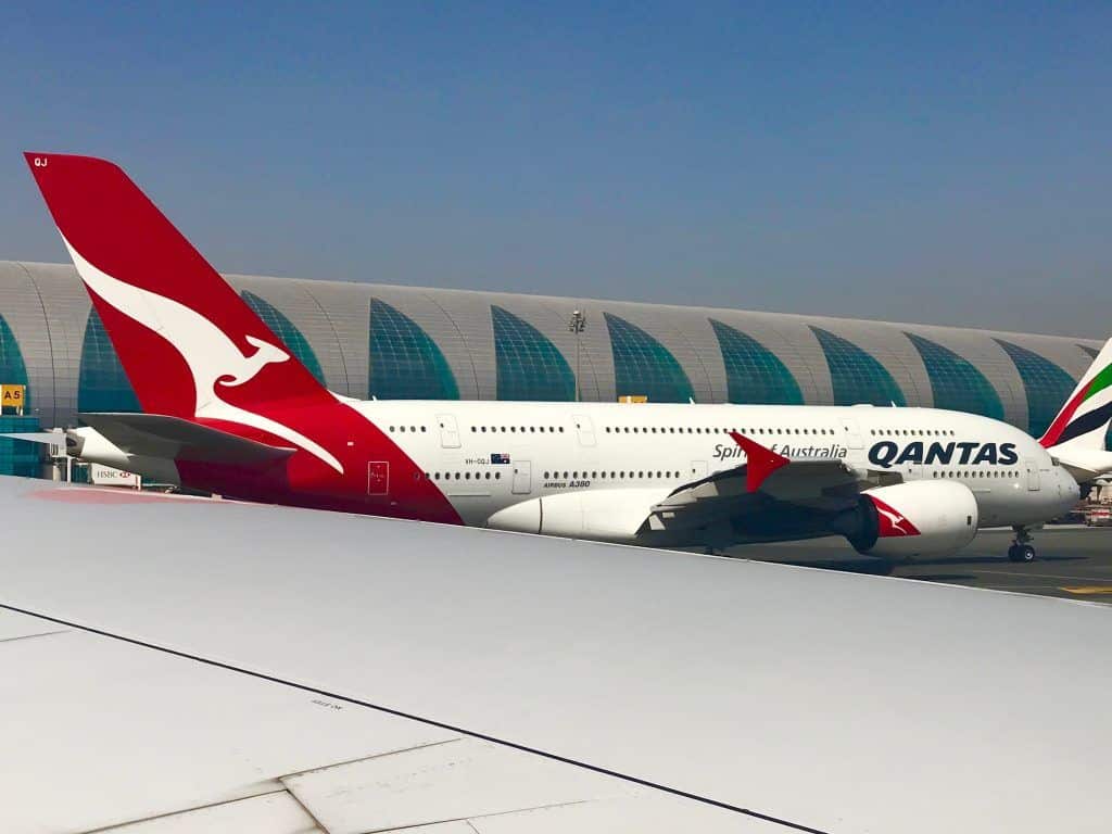 Ein Jumbo der australischen Fluggesellschaft Quantas bei der Zwischenlandung in Dubai. Foto: Sascha Tegtmeyer