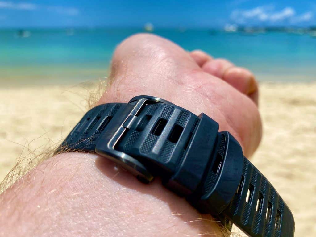 Das Armband der Smartwatch war mir anfangs zu weich – nach der Zeit gefiel mir das weiche Band besser als harte Varianten. Foto: Sascha Tegtmeyer