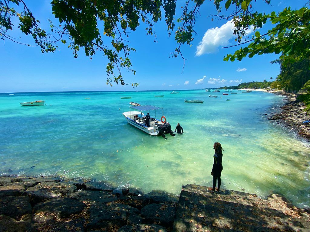 Tauchausflug auf Mauritius: die Tauchplätze rund um die Insel gehören zu den besten Spots im Indischen Ozean. © Sascha Tegtmeyer