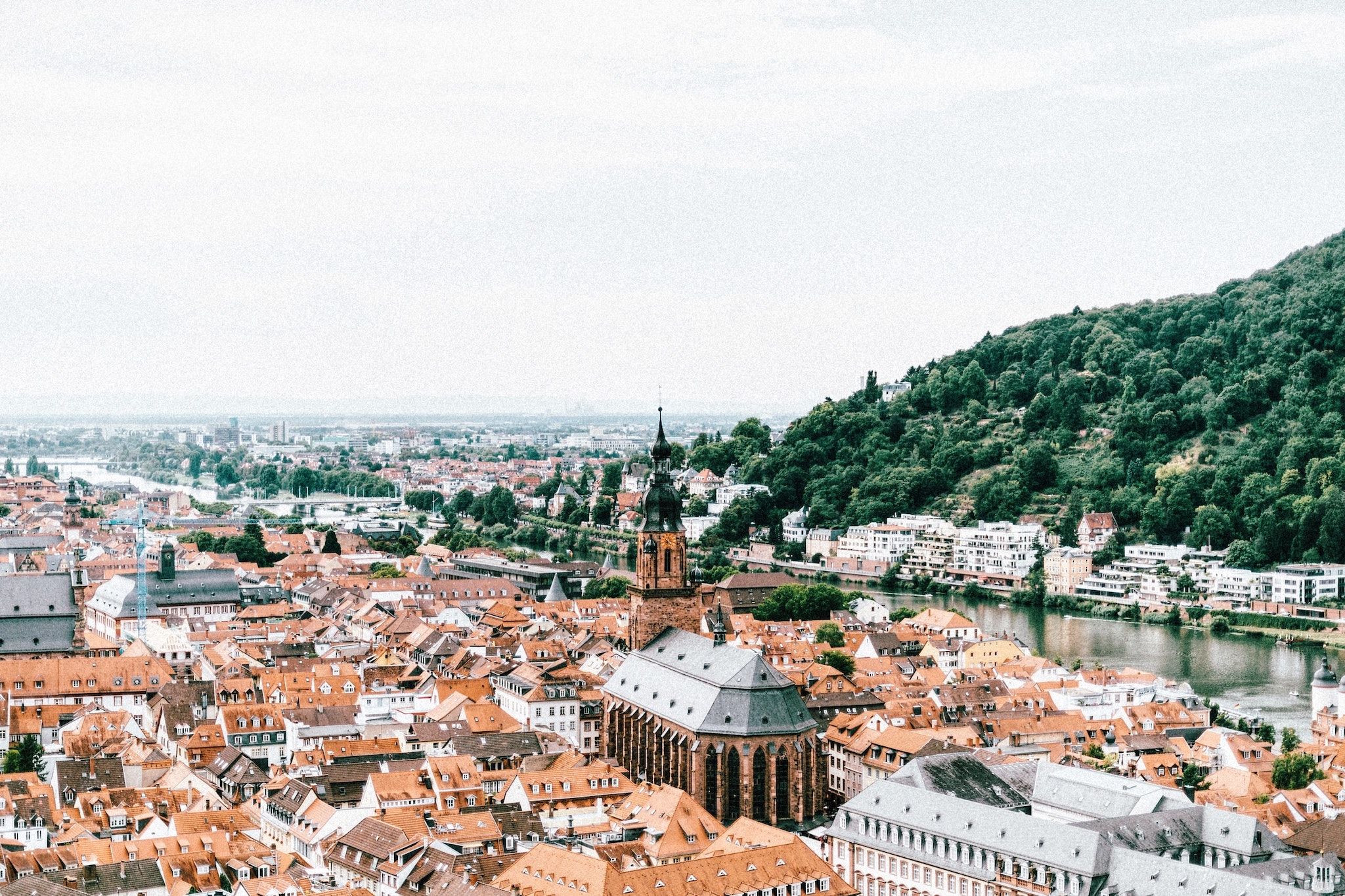 Heidelberg: eines der Reiseziele in Deutschland, die nicht nur malerisch, sondern auch weltweit bekannt und beliebt sind. Foto: Unsplash
