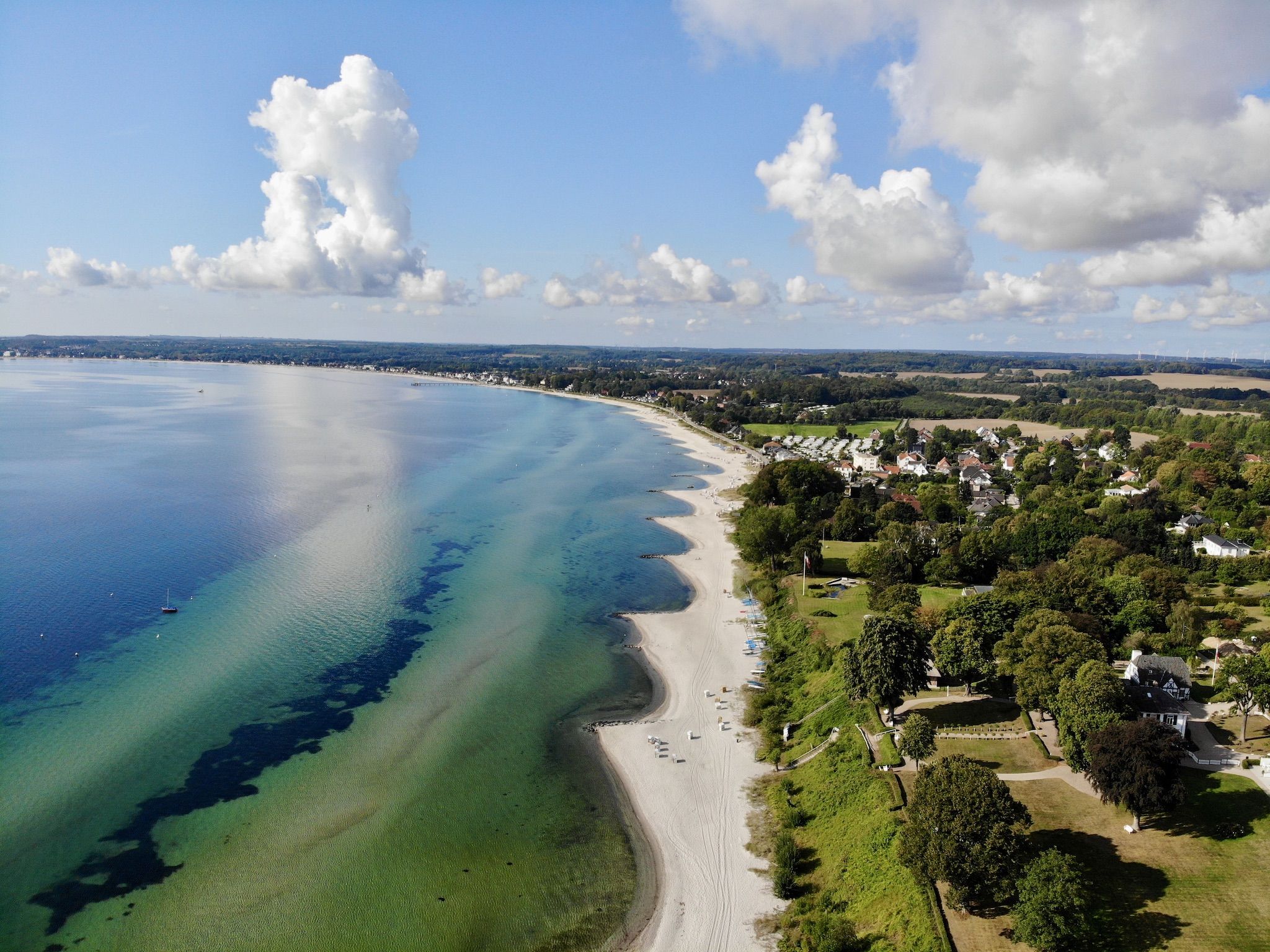 Der Strand von Sierksdorf ist vielleicht der schönste Strand der Ostsee – es gibt aber auch viele weitere tolle Strände an der Küste zu entdecken. Er ist ideal zum SUP. Foto: Sascha Tegtmeyer