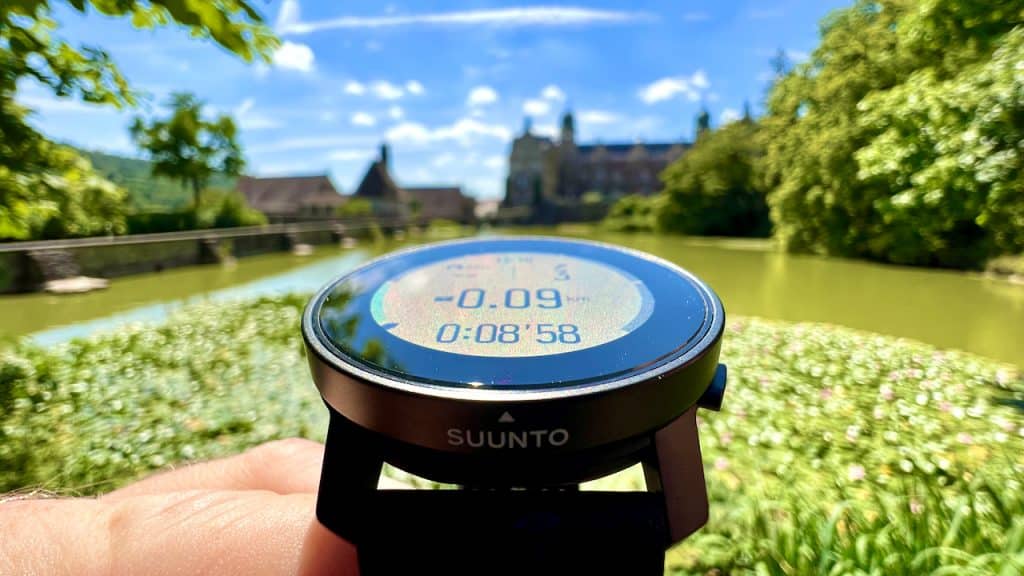 Die Suunto 9 Peak Test Erfahrungen hat ein besonderes, preisgekröntes Design und ist derzeit sicher eine der optisch ansprechendsten Smartwatches. Foto: Sascha Tegtmeyer