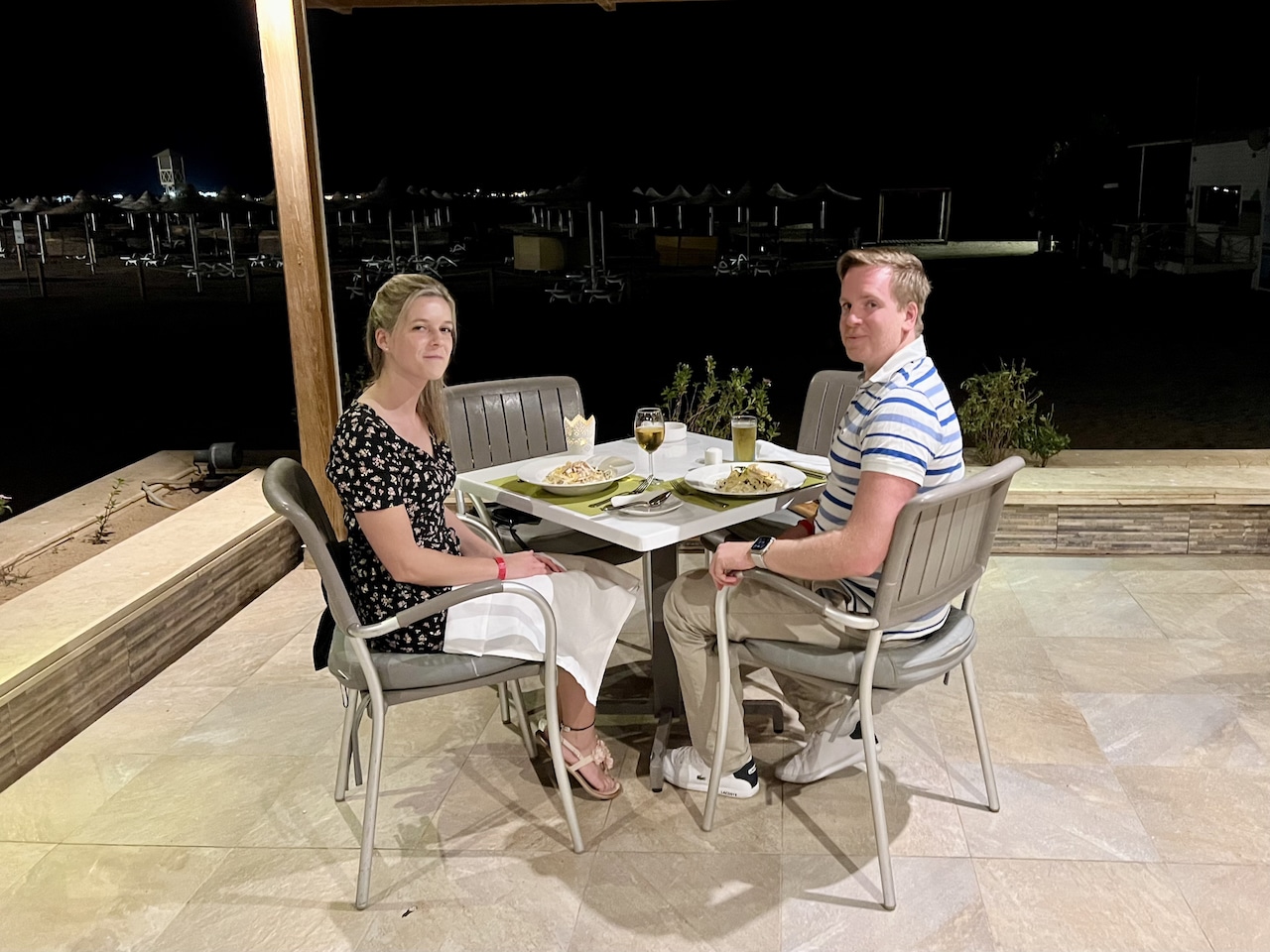 Am besten genießt man das Abendessen bei einem romantischen Dinner im Italian oder Oriental Restaurant. Mövenpick Resort Soma Bay Erfahrungen Bewertungen Erfahrungsbericht Reisebericht