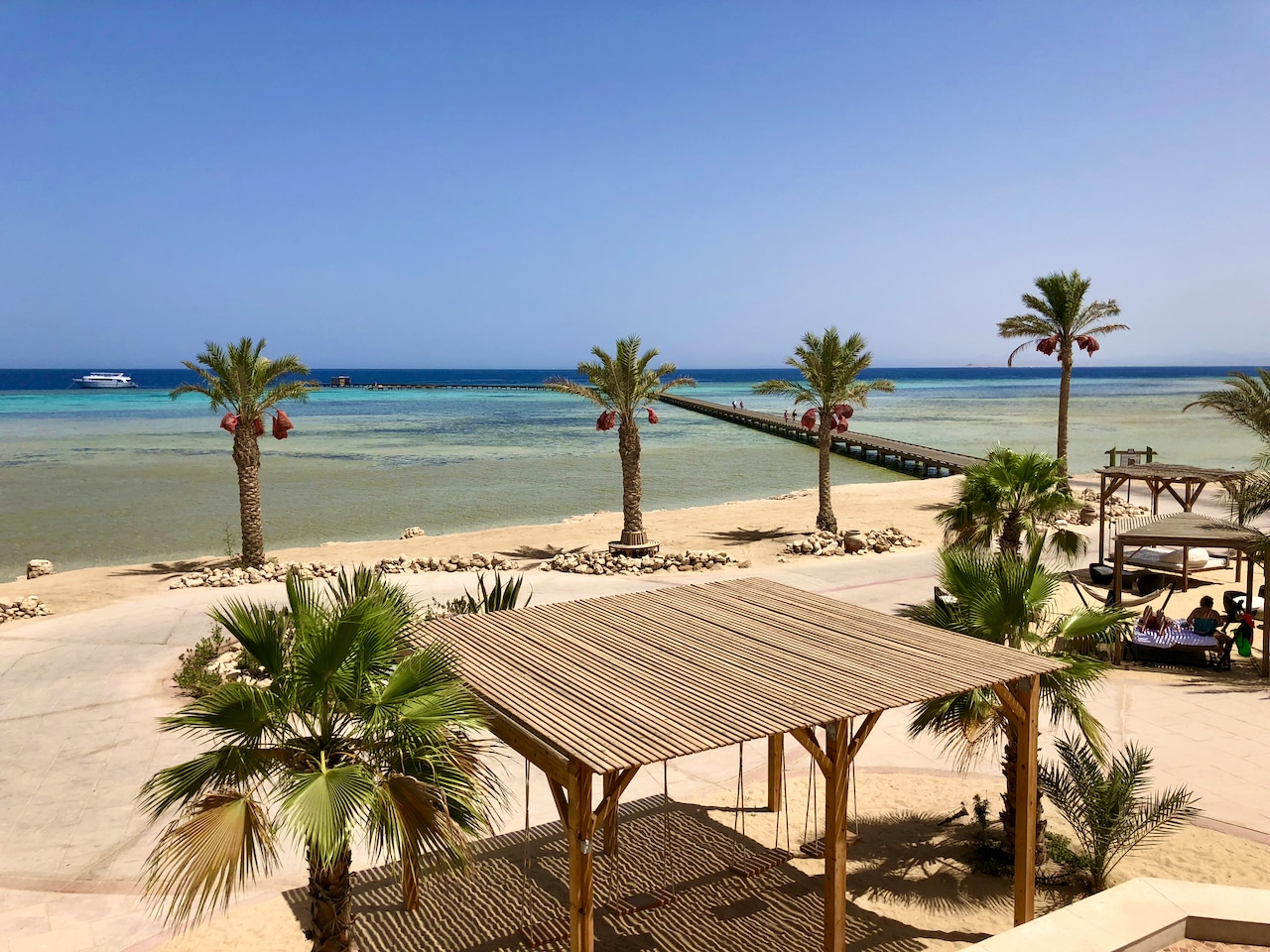 Langzeiturlaub in einem Fünf-Sterne-Hotel in Ägypten ist teilweise so günstig, dass man dort monatelang bei Sonnengarantie, warmen Temperaturen im Winter, All Inclusive und mit gutem Internet verweilen kann.