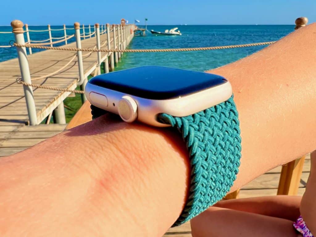 Unter anderem im Strandurlaub in Ägypten habe ich die Apple Watch Series 8 für diesen Testbericht ausführlich durchgecheckt. Foto: Sascha Tegtmeyer