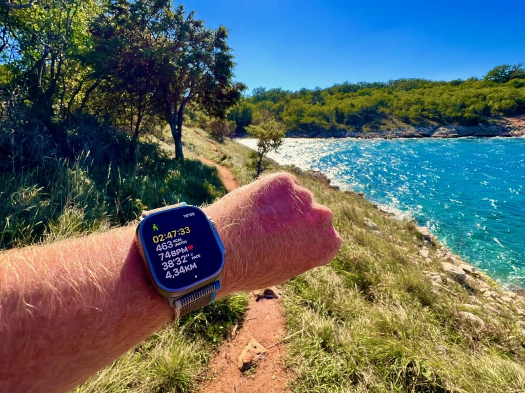 Apple Watch beim Trailrunning – die Smartwatch ist mein robuster Begleiter beim Outdoor-Sport. Foto: Sascha Tegtmeyer
