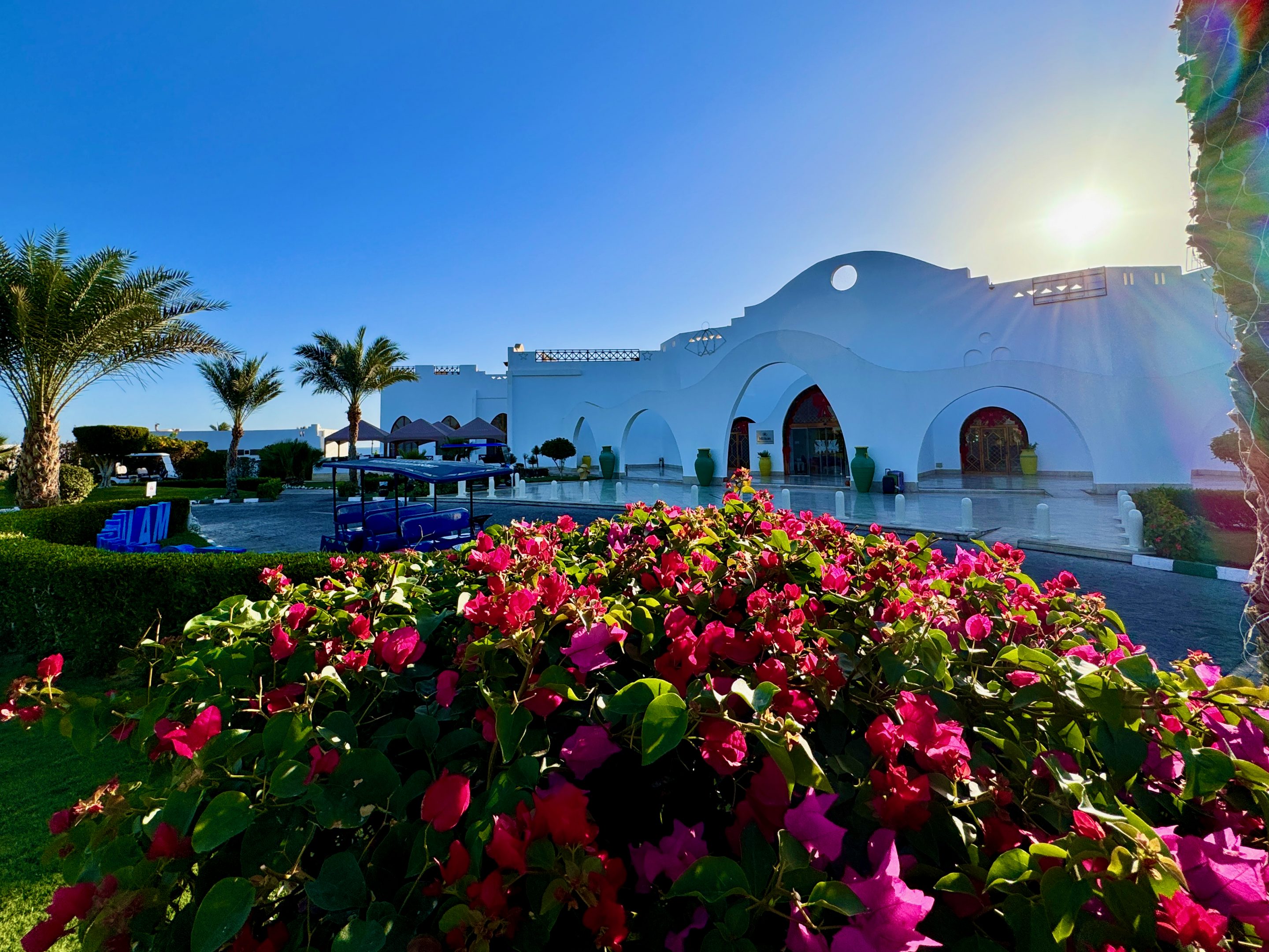 Das Hilton Marsa Alam Nubian Resort hat eine der schönsten Hotelanlagen, die ich bisher in Ägypten besucht habe. Foto: Sascha Tegtmeyer Hilton Marsa Alam Nubian Resort Erfahrungen Bewertungen