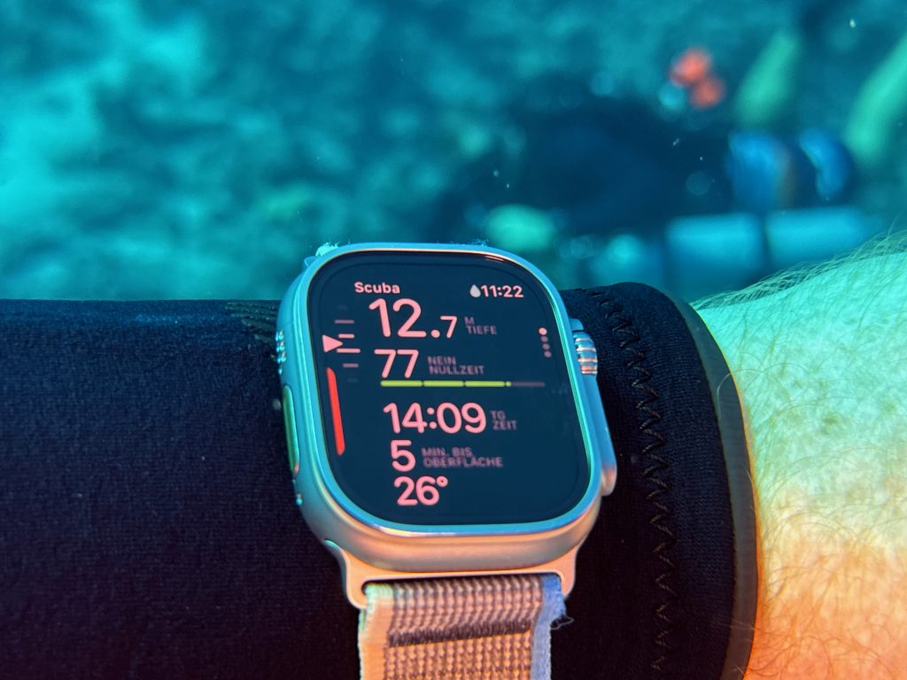 Mein Fazit – Die Apple Watch Ultra mit Oceanic+ App ersetzt absolut den bisherigen, herkömmlichen Tauchcomputer. Zumindest, wenn du ganz normaler Sporttaucher und Urlaubstaucher bist. Wenn du technischer Taucher mit höheren Ansprüchen bist, musst du im Einzelfall schauen, ob dir die Funktionen genügen. Foto: Sascha Tegtmeyer
