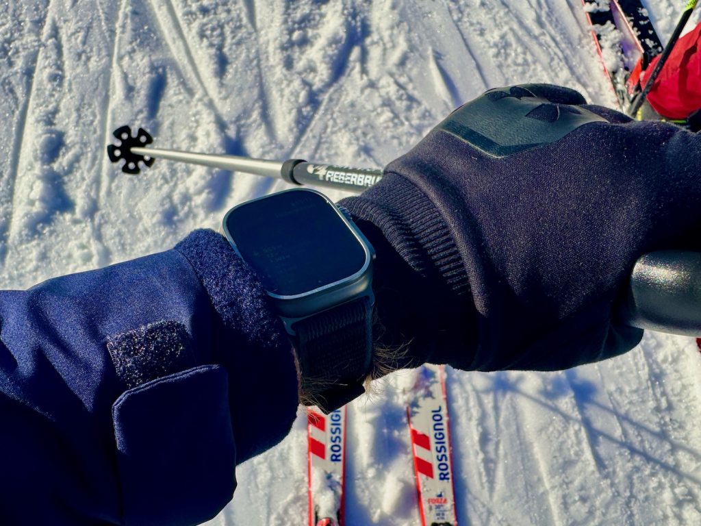 Apple Watch Ski fahren Erfahrungsbericht Test Skifahren macht so viel Spaß – und mit der Apple Watch kannst du viele nützliche Informationen über deine Fahrten und dein Workout erhalten. Foto: Sascha Tegtmeyer